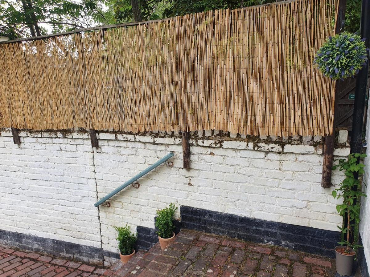 Grade I Listed Luxury Apartment In Hertfordshire Ware Exterior foto